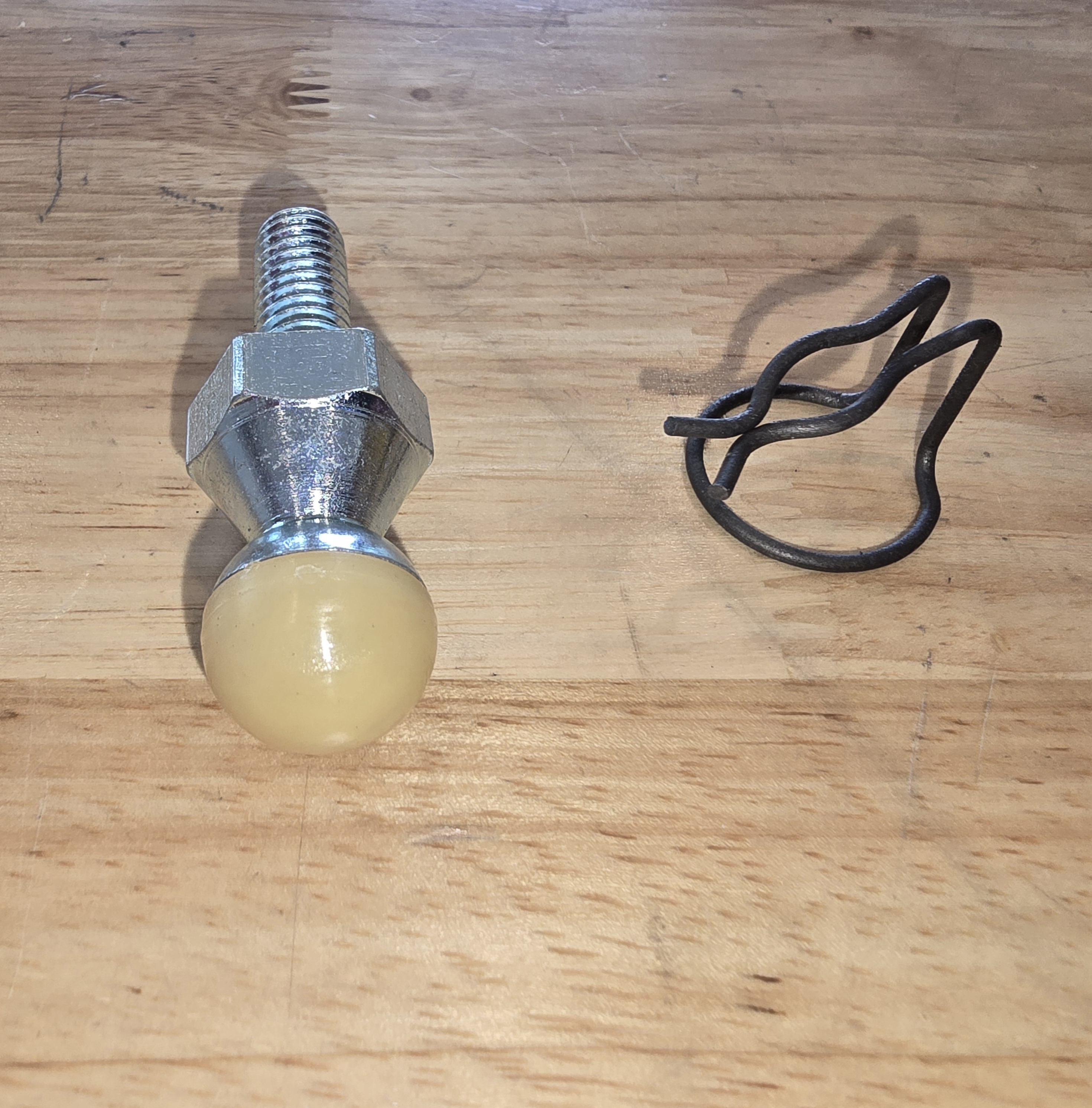 Pivot Ball and Clip